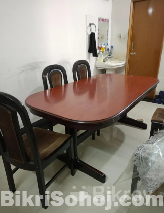 Original segun kath table with 6 chairs